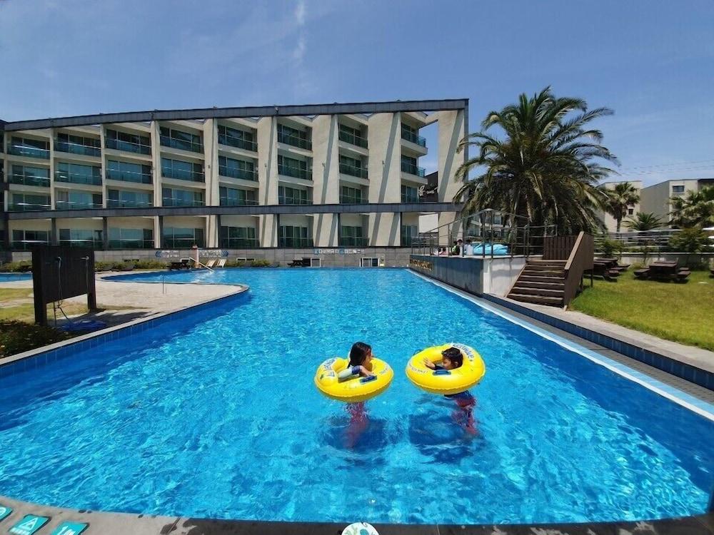 ג'גו The Four Graces Resort מראה חיצוני תמונה