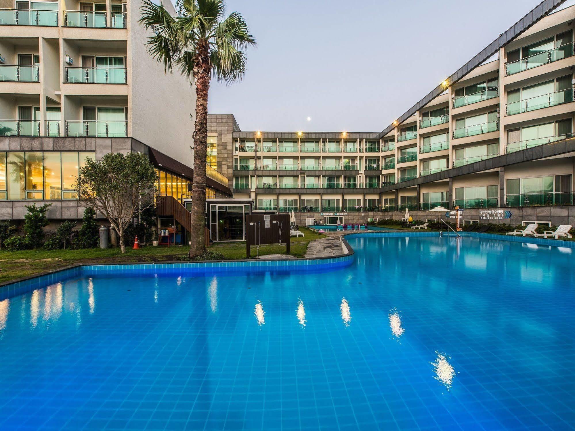 ג'גו The Four Graces Resort מראה חיצוני תמונה